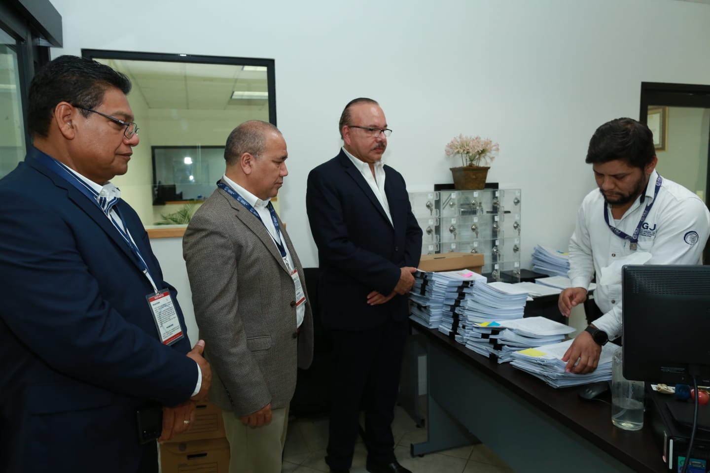 Presentan otras siete denuncias en contra de ex funcionarios públicos