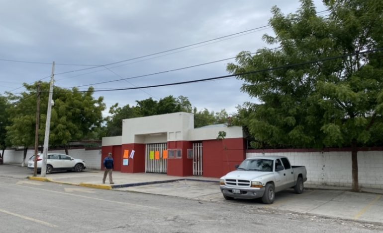 Se cumplen 3 días sin clases en la secundaria técnica 54.