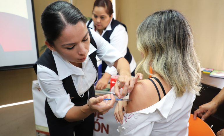 *Exhorta SST a acudir a unidades de salud a completar esquemas de vacunación*