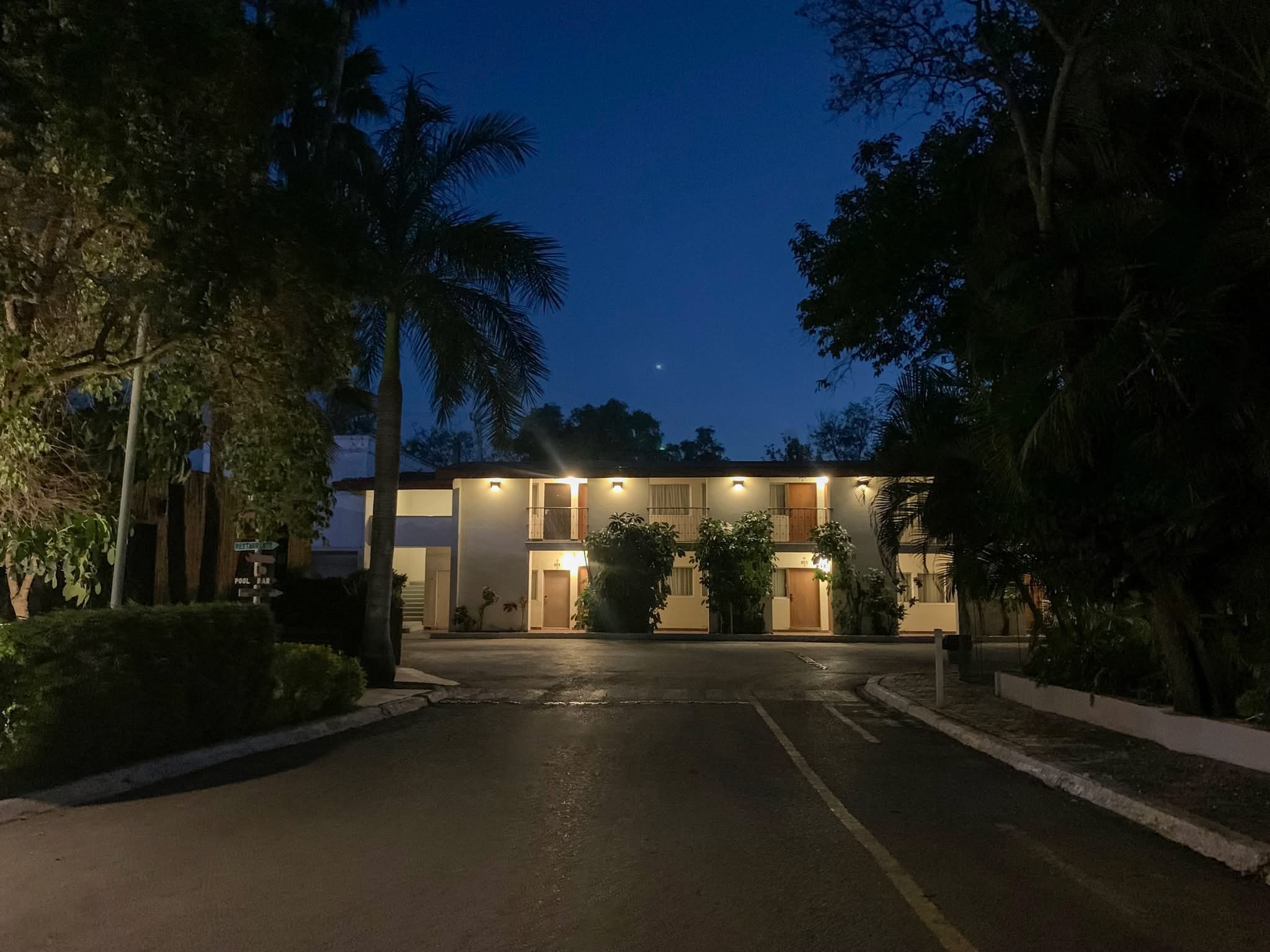 Matrimonio denuncia en redes sociales que fueron espiados en el Gran Hotel Las Fuentes de Ciudad Victoria.