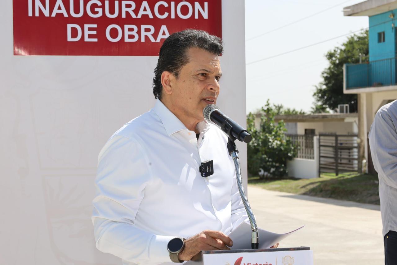 Inauguran calle de concreto hidráulico en la colonia Cuauhtémoc.